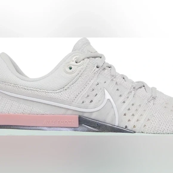 Nike React Infinity Run Flyknit 2 'Platinum Tint' - Picture 3 of 6